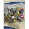 Image 5 : 4 BAGS OF COLLECTIBLE TOYS AND CARS