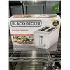 Image 1 : BLACK AND DECKER 2 SLICE TOASTER - TESTED WORKING