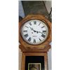 Image 3 : ANTIQUE OAK WALL CLOCK