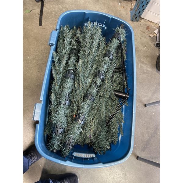 8FT CHRISTMAS TREE IN TOTE