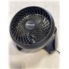 Image 5 : 2 TRAY ORGANIZERS, SMALL GARBAG CAN, STORAGE CONTAINER AND TABLE TOP FAN