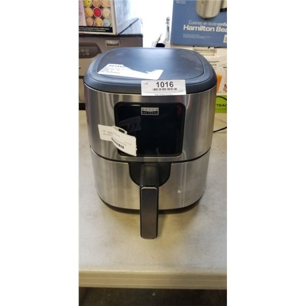 AS NEW BELLA PRO 4.0L TOUCHSCREEN AIR FRYER - TESTED WORKING, RETAIL $199