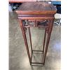 Image 2 : EASTERN PLANTER STAND