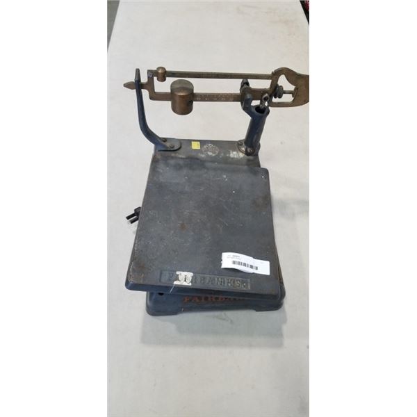 ANTIQUE SCALE
