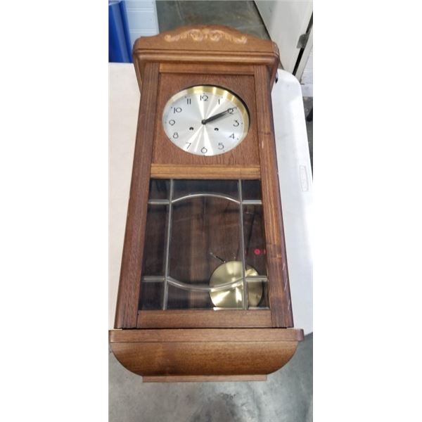 ANTIQUE OAK WALL CLOCK