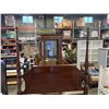 Image 5 : LEXTINGTON FURNITURE QUEEN SIZE POSTER BEDFRAME