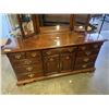 Image 3 : LEXTINGTON FURNITURE MAHOGANY DRESSER W/ MIRROR