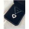 Image 2 : NEW PLATINUM PLATED 24.0MM SIMULATED DIAMOND (CZ) HEART CLUSTER NECKALCE, ADJUSTABLE CHAIN 16-18" LO
