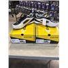 Image 3 : 2 NEW PAIRS OF EASTON DIAMOND LO WFII BASEBALL CLEATS SIZE WOMENS 8 / MENS 7 BLACK