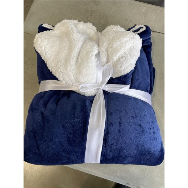 NEW REVERSIBLE FLEECE LOUNGE SWEATER