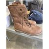 Image 2 : 3 NEW PAIRS OF WOMENS SIZE 7.5 BOOTS AND SLIPPERS