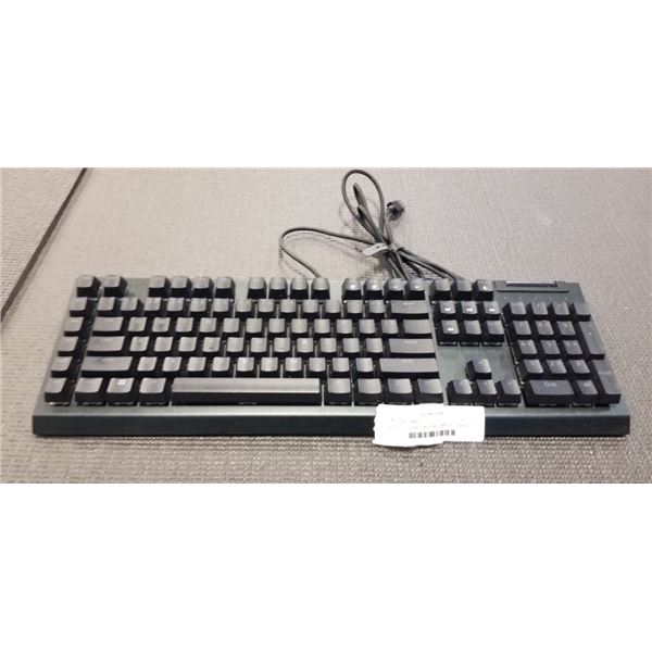 RAZER BLACKWIDOW V4 MECHANICAL GAMING KEYBOARD W/ CHROMA RGB - TESTED WORKING