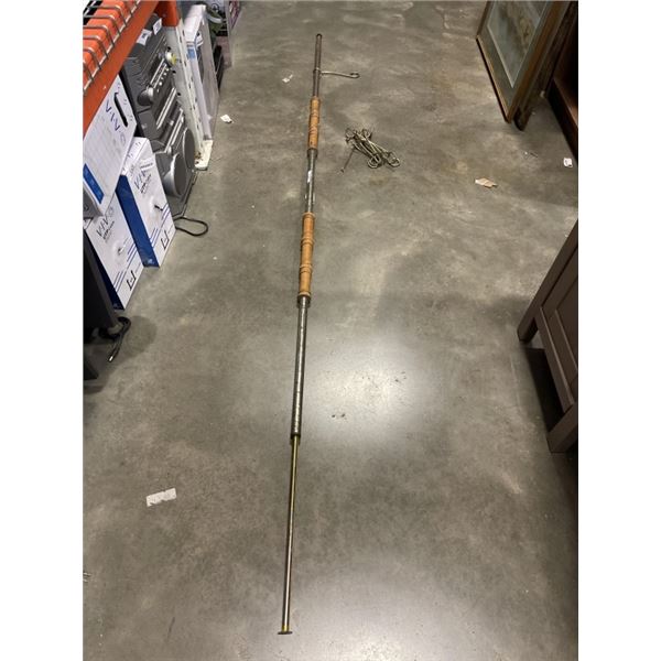 SPRINGLOADED PLANT STAND WITH HOOKS