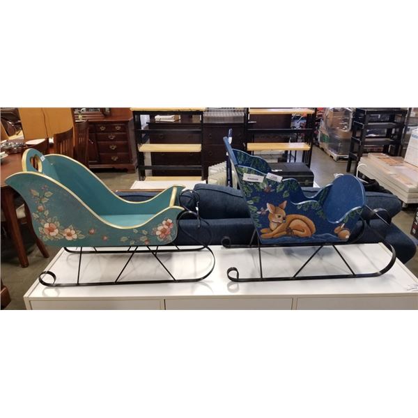 2 CHILDRENS DECORATIVE WOOD SLEIGHS