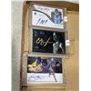 Image 2 : UNAUTHENTIC TRAY OF SPORTS CARDS