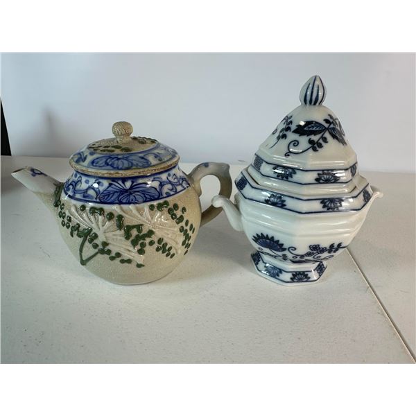 Blue & White Assorted Teapots – 2 Pieces