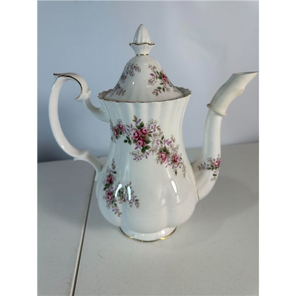 Royal Albert Lavender Rose Coffee Pot – 1 Piece