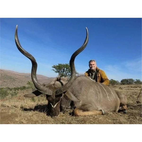 FIELD ETHOS / CRUSADER SAFARI: 7-Day 5th Annual Outrider Hosted Hunt for One Hunter in South Africa