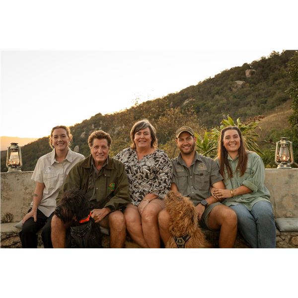 MATTHEW GREEFF: 5-Day Big Game Photo Safari for Two in South Africa