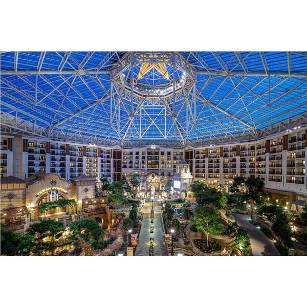 GAYLORD TEXAN RESORT: Weekend Getaway and Spa Package