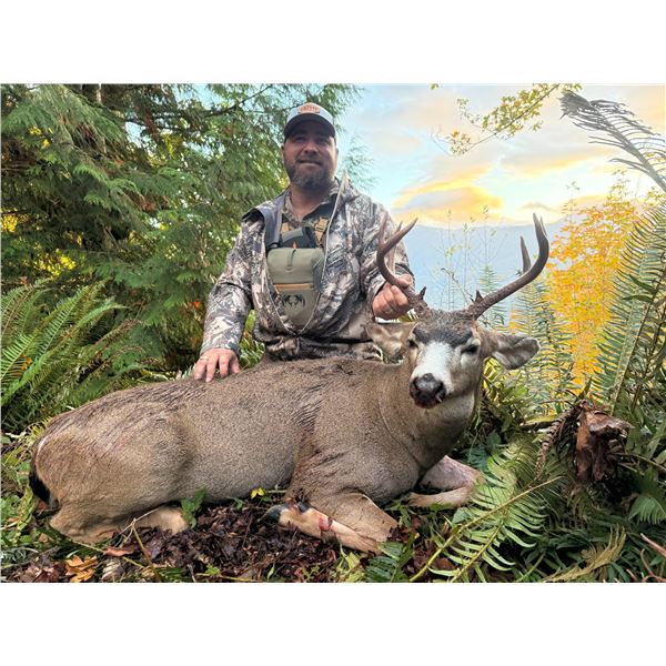 (NEW!) COASTAL INLET ADV: 7-Day Columbia Blacktail Deer Hunt for One Hunter in BC - Includes Trophy