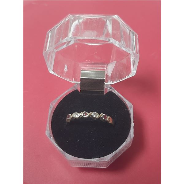 Gold Ring Weight 2.2 g - Size 9.5 (Broken) - Marked 14K.T.