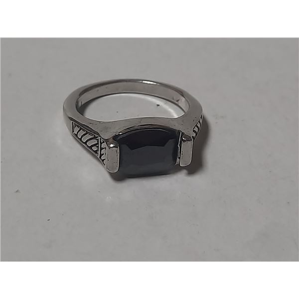 Gem Ring - Size - 9.