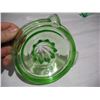 Image 4 : Vintage Federal Glass / Uranium Glass Reamer Juicer