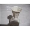 Image 6 : Vintage Belleek Leitrim Vase 5” Tall