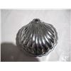 Image 2 : Vintage Shell Shaped Butter Dish w/ Cobalt Blue Insert