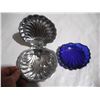 Image 4 : Vintage Shell Shaped Butter Dish w/ Cobalt Blue Insert