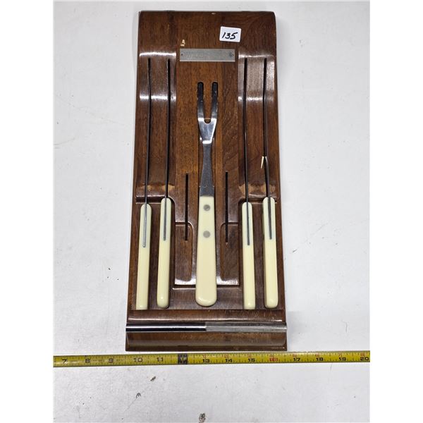Wear-ever knife set