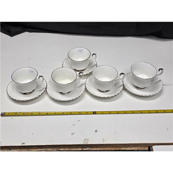 5 royal albert  tea cups and saucers- Chantilly