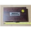 Image 1 : Mastercraft 89th limited edition anniversary knives in box