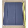 Image 2 : New in box Apple iPad 13 Pro 13 inch Smart Folio
