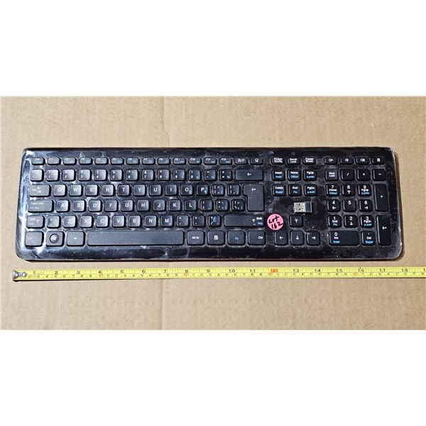 Full size wireless keyboard