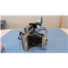 Image 3 : Vintage Polaroid 330 Land Camera with Flash and Case