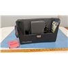 Image 7 : Vintage Polaroid 330 Land Camera with Flash and Case