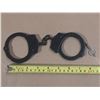 Image 3 : Schrade Professionals Handcuff with Key.