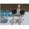 Image 2 : (14) Pair of Salt and Papper Shakers.