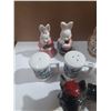 Image 8 : (14) Pair of Salt and Papper Shakers.