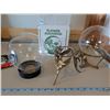 Image 4 : Brass stands, light globe, flower aquarium in box