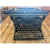 Image 2 : Underwood typewriter