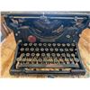 Image 3 : Underwood typewriter