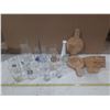 Image 1 : Lot of Glass and Wooden Items.