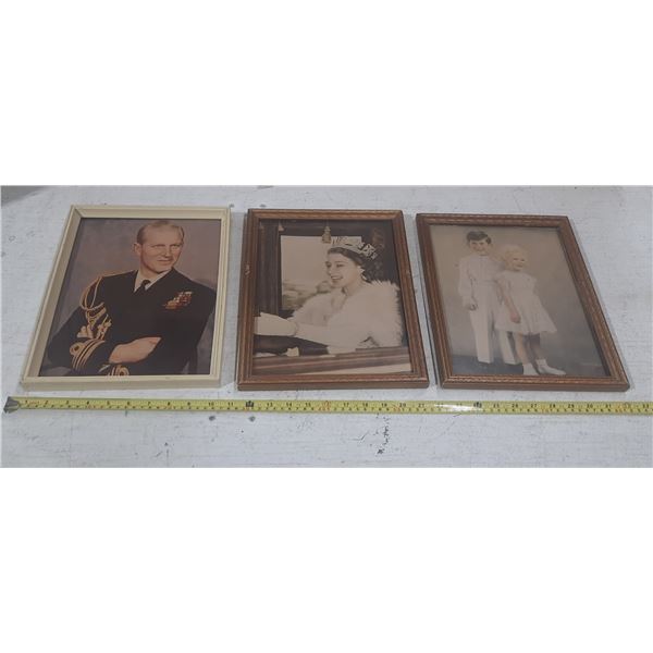 Lot of Vintage Photos.