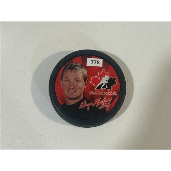 Wayne Gretzky - Team Canada Hockey Puck