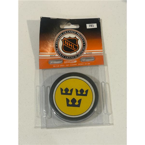 Team Sweden Hockey Puck (New)
