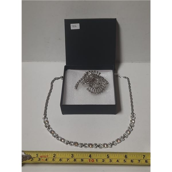 Vintage Brooch and Necklace set