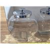 Image 2 : 3 vintage general store candy jars